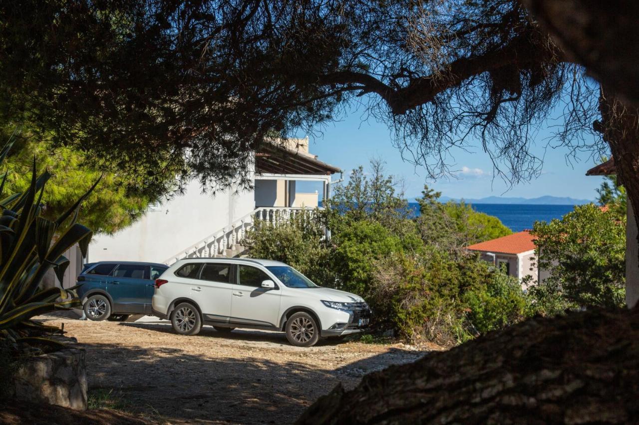 Apartments By The Sea Milna, Vis - 8895 Rukavac  Exterior photo